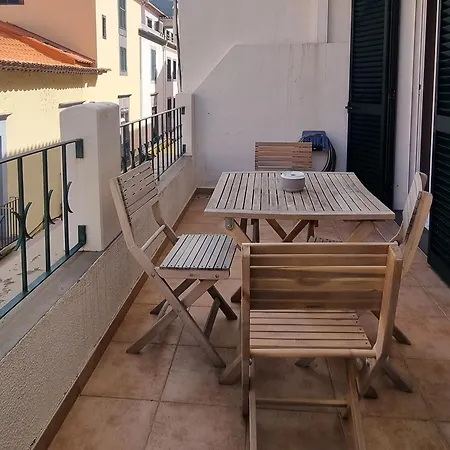 Art House Funchalet Apartment *