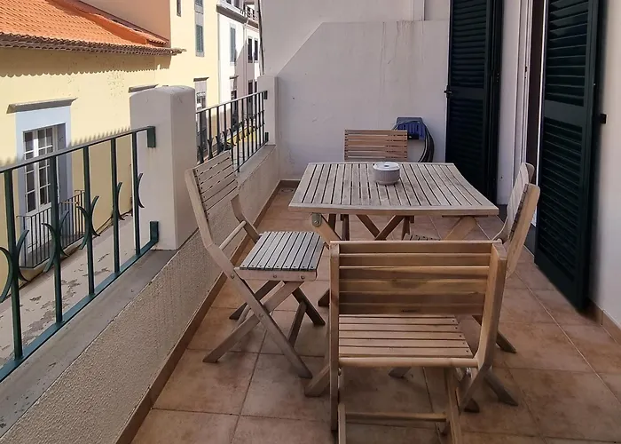 Art House Funchalet Apartamento *