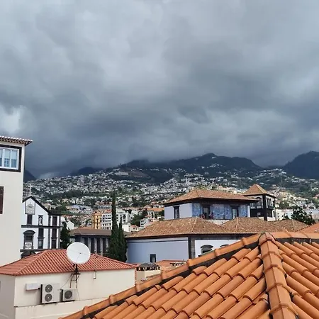 Art House Funchalet *